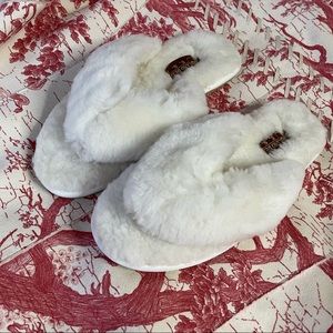 BRAND NEW women’s sheepskin fluffy comfy slippers size 7.5 made in USA